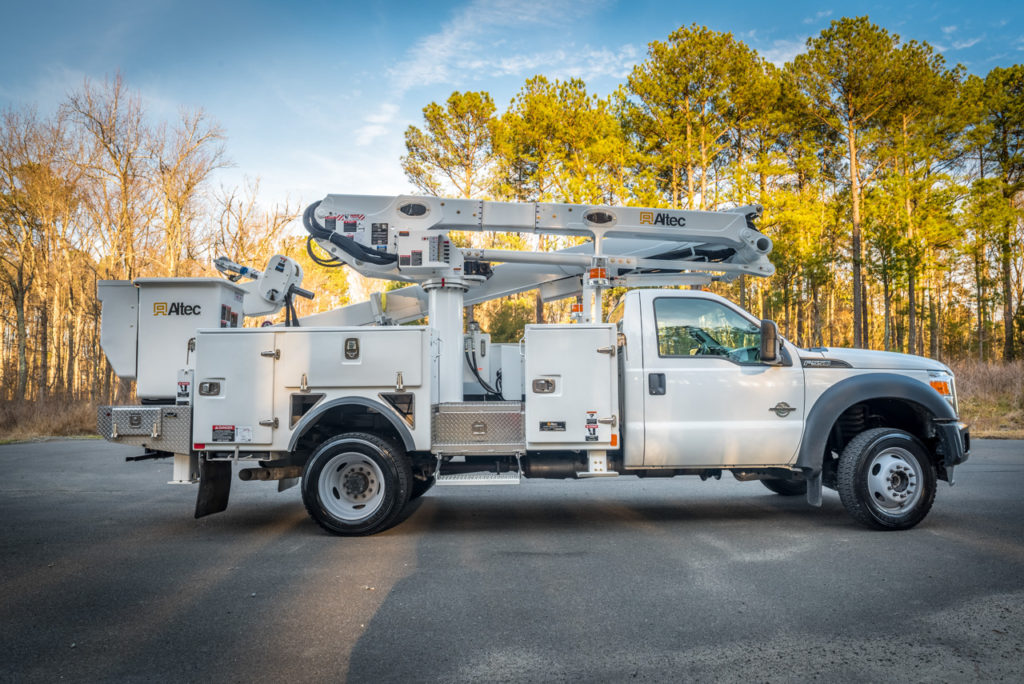 Mobile Equipment Design and custom bucket truck design